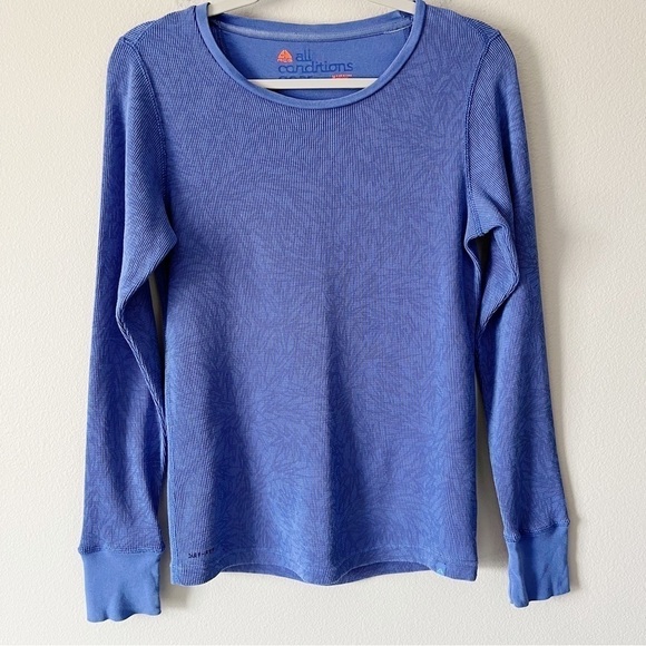 TWO Nike Women’s All Conditions Gear Thermal Printed Long Sleeve Tops Medium - Picture 8 of 15